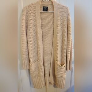 Abercrombie & Fitch knit cardigan